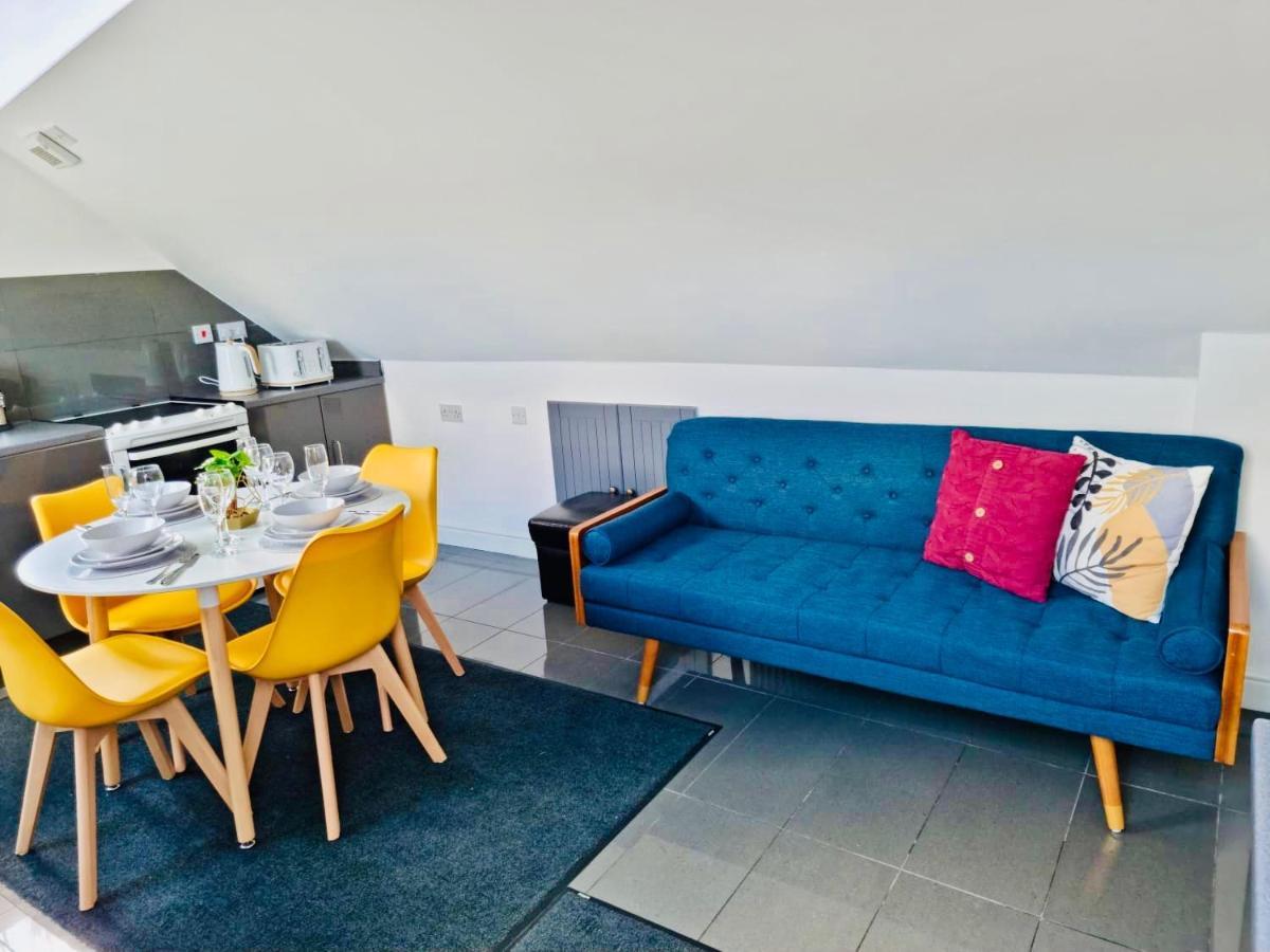 Cosy 3 Bed Apartment Near Birmingham Airport & Nec Perfect For Groups & Contractors! Bagian luar foto