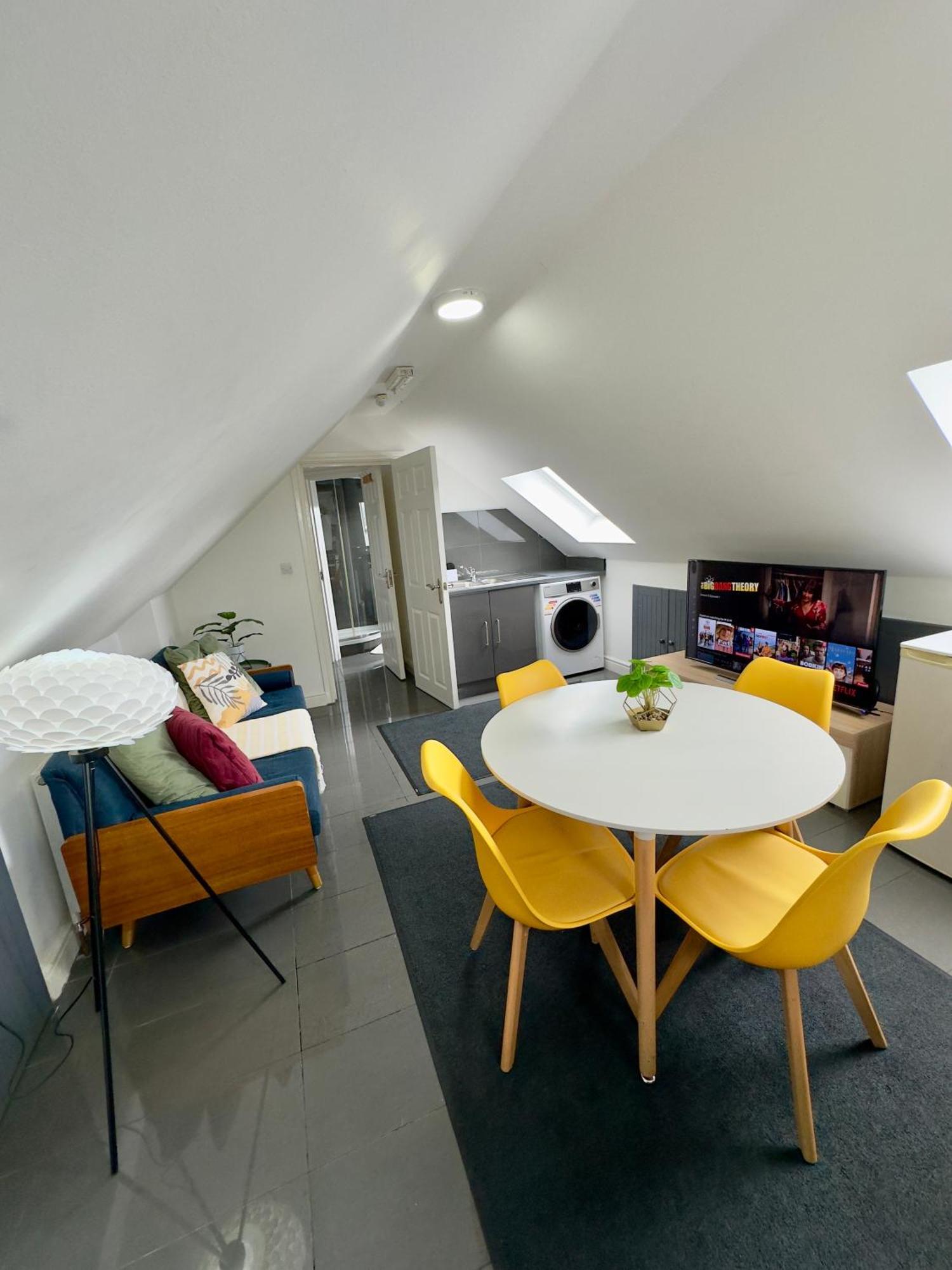 Cosy 3 Bed Apartment Near Birmingham Airport & Nec Perfect For Groups & Contractors! Bagian luar foto