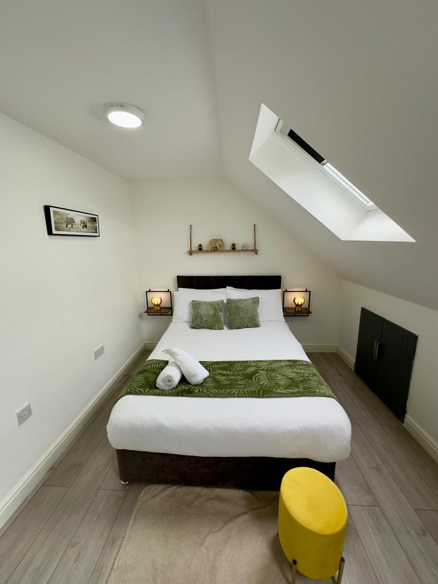 Cosy 3 Bed Apartment Near Birmingham Airport & Nec Perfect For Groups & Contractors! Bagian luar foto
